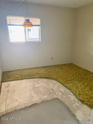 Photo #6: 6740600 Listing