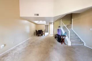 Photo #2: 6741323 Listing 