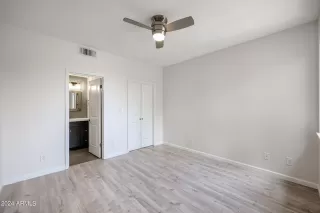 Photo #6: 6741371 Listing