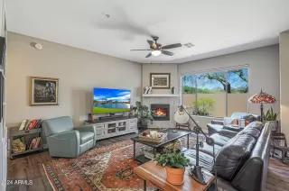 Photo #4: 6741375 Listing