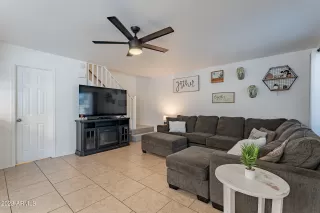 Photo #4: 6741429 Listing