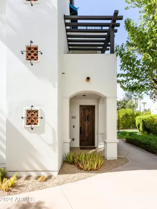 Photo #2: 6741615 Listing