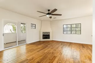 Photo #5: 6741615 Listing