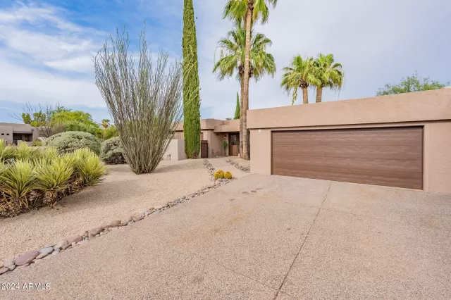 MLS: 6741703 Condo For Sale