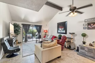 Photo #4: 6741714 Listing 