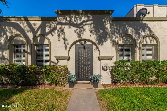 MLS: 6742112 Condo For Sale