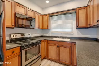 Photo #3: 6742447 Listing