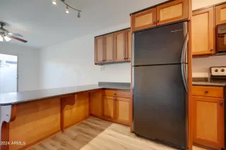 Photo #6: 6742447 Listing