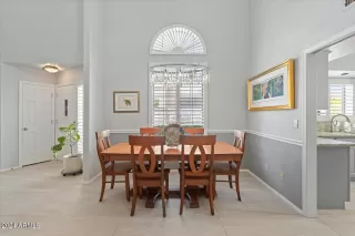 Photo #4: 6742459 Listing