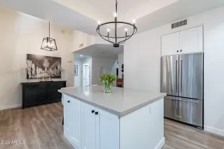 Photo #6: 6742577 Listing 