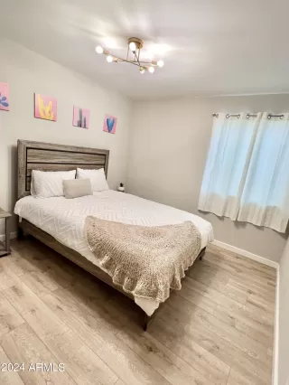 Photo #6: 6742602 Listing