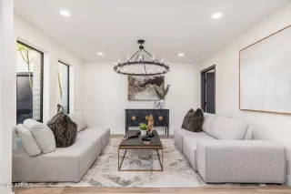 Photo #6: 6742660 Listing 