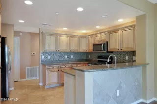 Photo #1: 6743182 Listing