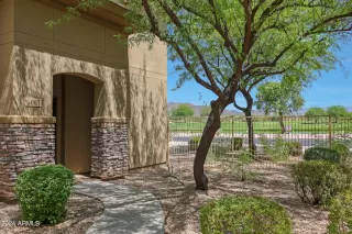 Photo #4: 6743182 Listing