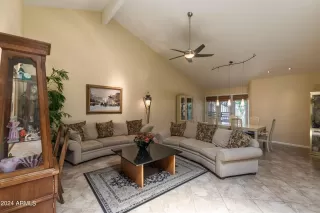 Photo #2: 6743439 Listing
