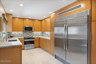 Photo #6: 6743631 Listing 