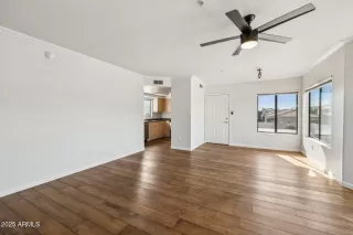 Photo #6: 6743759 Listing