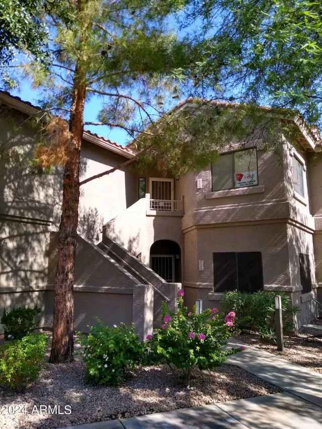 MLS: 6744016 Condo For Sale