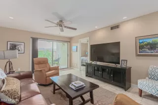 Photo #1: 6744065 Listing 