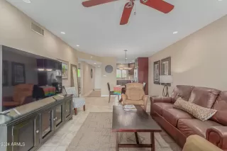 Photo #4: 6744065 Listing 