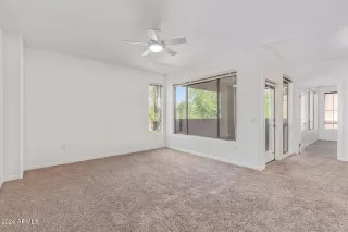 Photo #6: 6744071 Listing