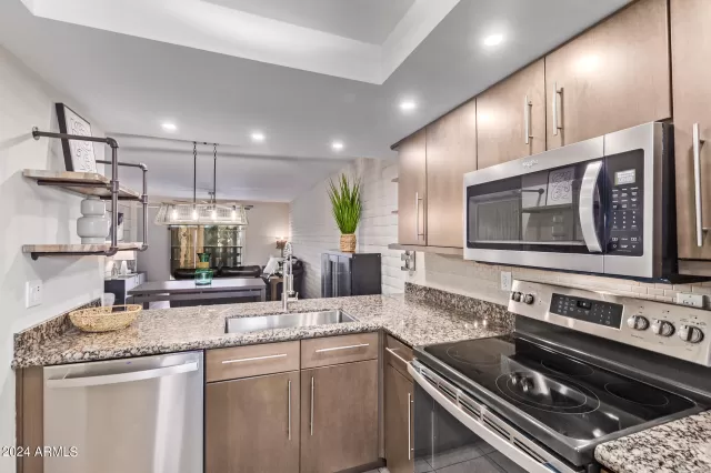 MLS: 6744185 Condo For Sale