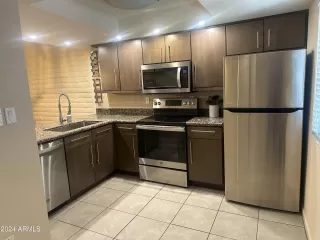 Photo #4: 6744185 Listing 