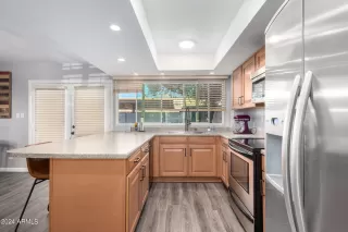 Photo #4: 6744201 Listing