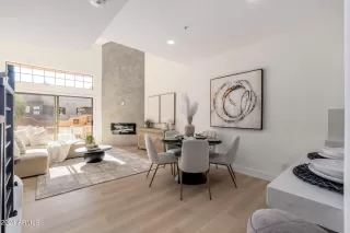 Photo #3: 6744215 Listing