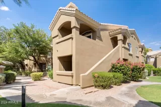 Photo #1: 6744384 Listing 