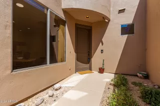 Photo #4: 6744465 Listing