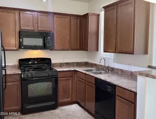 Photo #4: 6744533 Listing 