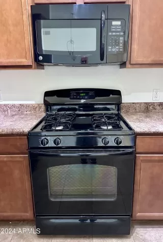 Photo #5: 6744533 Listing 