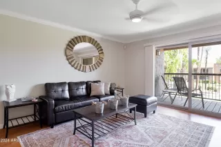 Photo #1: 6744686 Listing 