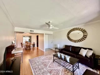 Photo #3: 6744686 Listing 