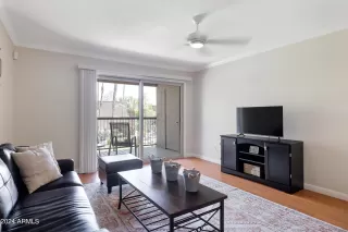 Photo #6: 6744686 Listing 