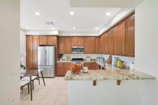 Photo #4: 6744706 Listing