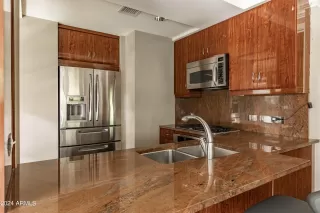 Photo #3: 6744778 Listing