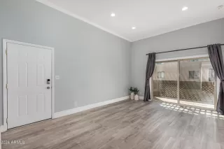 Photo #2: 6744842 Listing 