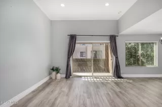 Photo #3: 6744842 Listing 