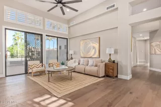 Photo #3: 6744856 Listing