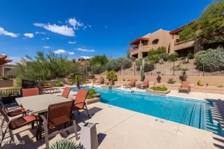 Photo #6: 6744882 Listing