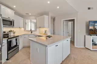 Photo #1: 6745055 Listing