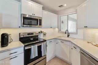 Photo #2: 6745055 Listing