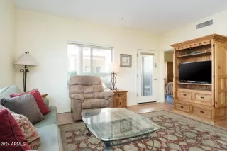 Photo #5: 6745255 Listing 