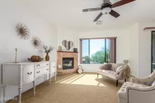 Photo #6: 6745282 Listing