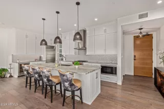 Photo #5: 6745430 Listing 