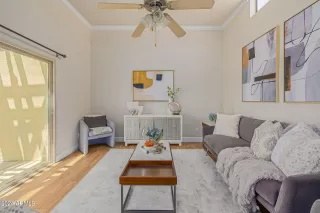 Photo #2: 6745588 Listing