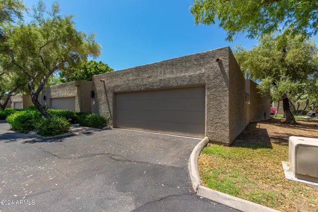 MLS: 6745593 Condo For Sale