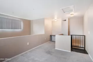 Photo #5: 6745626 Listing